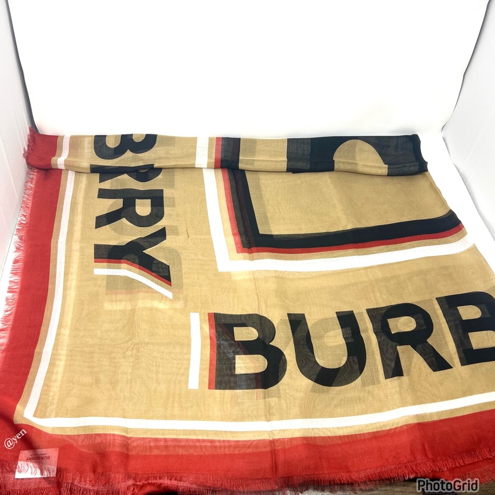 Burberry MU B Tox Text Modal scarf